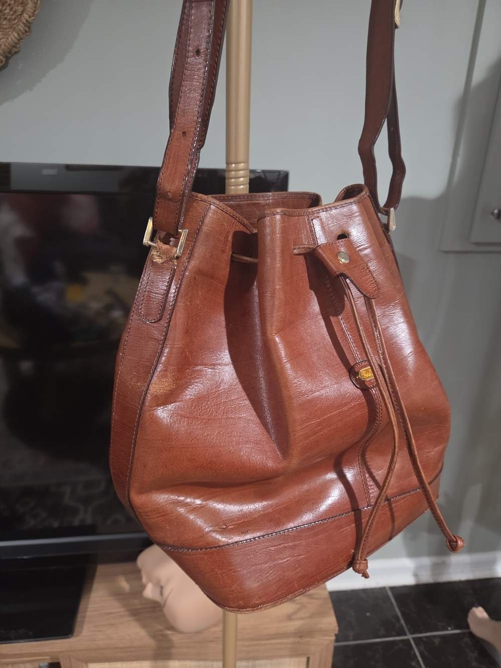 Vintage Bonia Brown Genuine Leather Drawstring Bucket Shoulder Bag - Picture 11 of 16